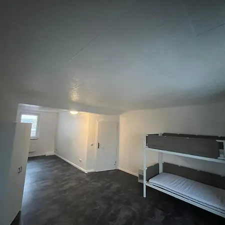 Alfa Frankfurt מלון *